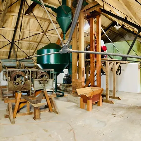 Cernokostelecky Pivovar Zajazd *